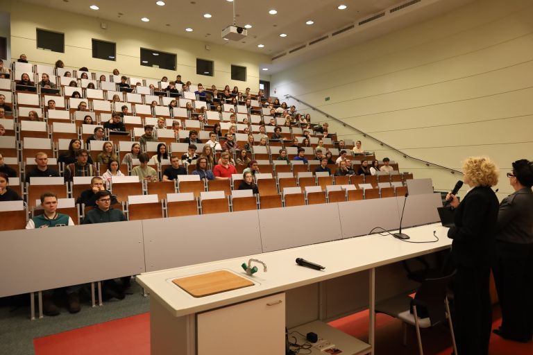 Spotkanie studentów z Rektor UJK i Prorektor ds. kształcenia