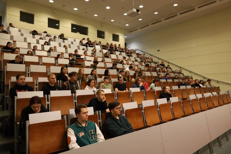 Spotkanie studentów z Rektor UJK i Prorektor ds. kształcenia
