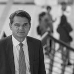 Informacja o pogrzebie śp. prof. Jacka Semaniaka